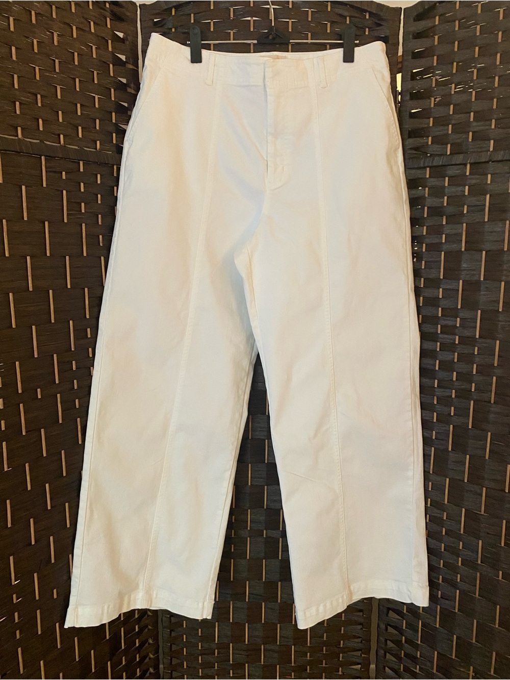 Universal Thread White Straight-Leg Woman’s High Rise Pants Size 12